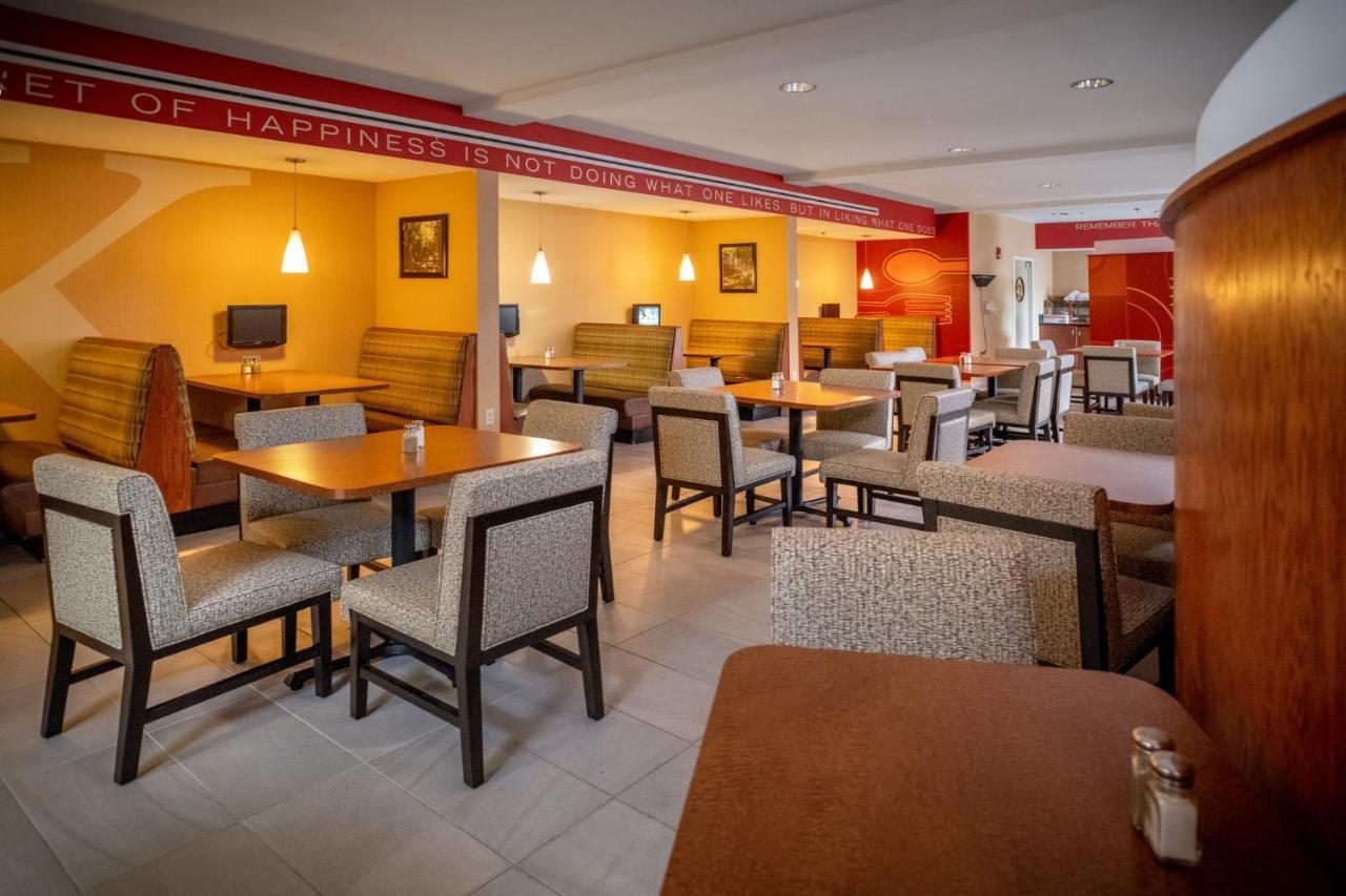 Holiday & By Ihg Hotel 3*